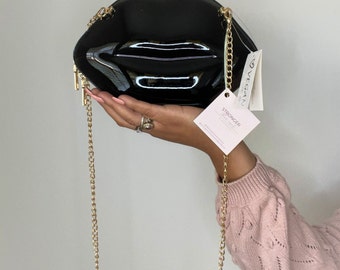 trendy clutch