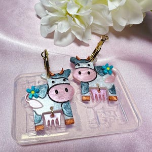 Clear Silicone mold for resin Milk Cow with udders and flowers Dangle Earring Mold for Hoop Charms