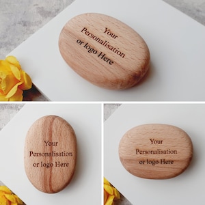 Personalised SMALL Wooden Pebbles smooth rounded hardwood house crafts wedding natural, home decoration, Gift, Present, Keepsake
