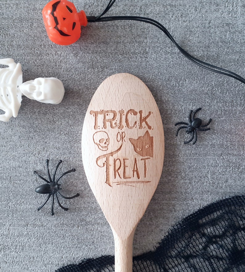 Spooky Spoons Personalised Halloween Design, Gift, Trick or Treat, Pumpkin, Wooden spoon image 3