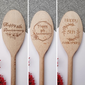 5e huwelijksverjaardag, viering van 5 jaar huwelijk, houten lepelontwerp, cadeau/cadeau voor hem/haar, gelukkig stel, houten cadeau