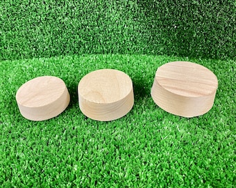 Wooden Water Butt Bungs 3 sizes available, 2 inches, 2,1/4 inches 2,1/2 inches in diameter Natural wood FSC approved, hand turned.