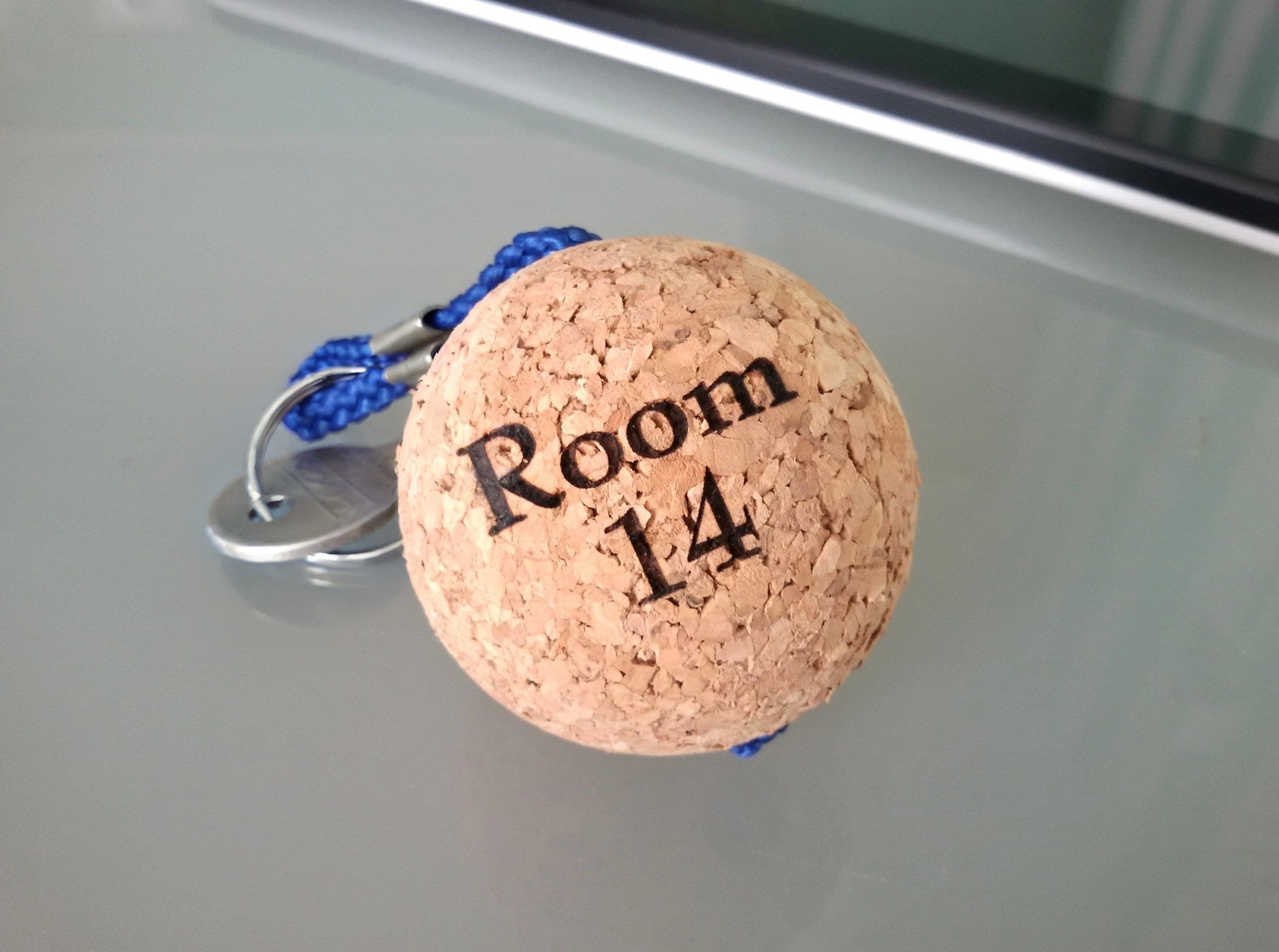 Personalised Cork BALL Keyring, Floating Water Sports Keys Chain, Key  Holder Marina, Float, Hotel Room Key, Yacht, Natural Renewable Product 