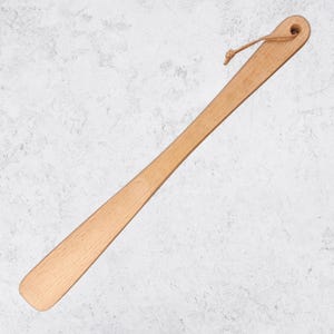 Calzador de madera extralargo – 37 cm. Calzador de madera de haya, diseño ergonómico y duradero, madera maciza natural.