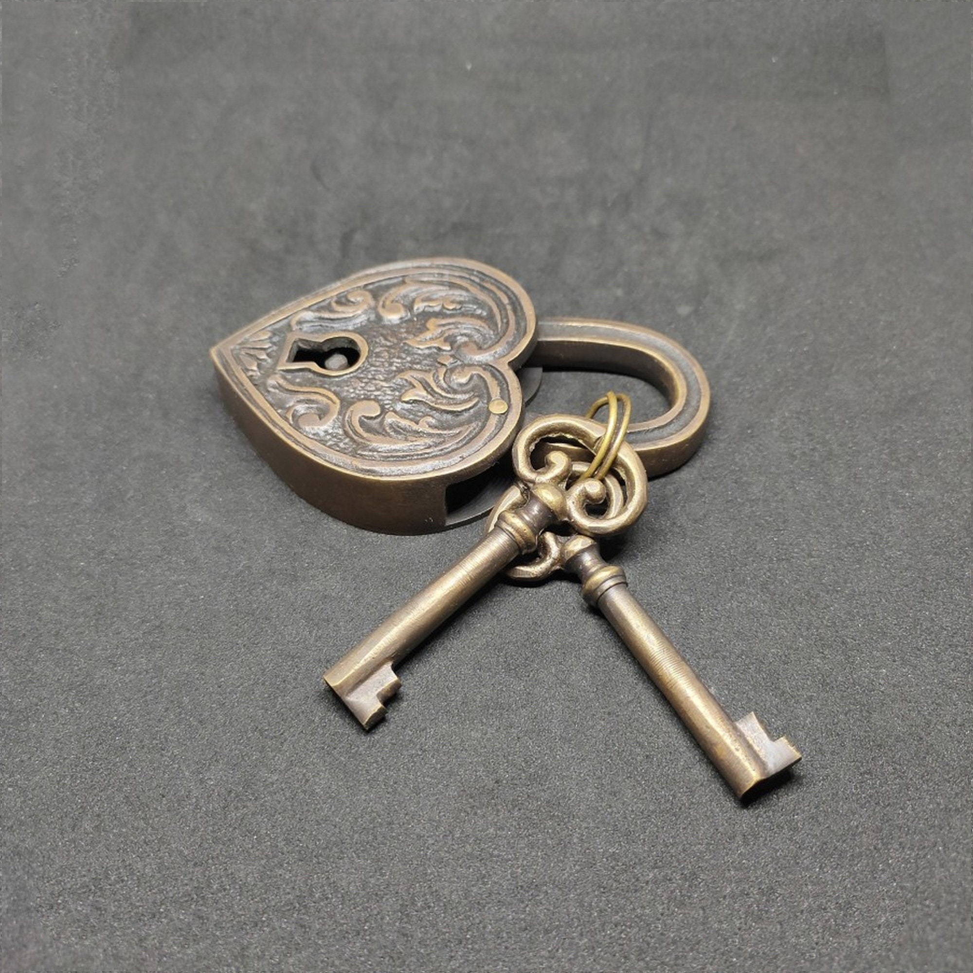 アンティーク 南京錠　鍵 パッドロック　Love lock　キー　真鍮　アメリカ アンティーク 南京錠鍵 パッドロックLove lockキー真鍮アメリカ