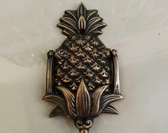 Aldaba de puerta con forma de piña de 5,5 pulgadas, única, aldaba de latón antiguo, aldaba gótica de latón, aldaba de puerta vintage, aldaba de bienvenida.