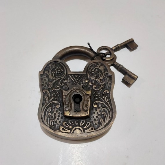 Victorian Padlock, Antique Pad Lock, Brass Padlock Set, Vintage Padlock,  Old Key Lock Set, Classic Padlock, Unique Lock With Key -  Canada