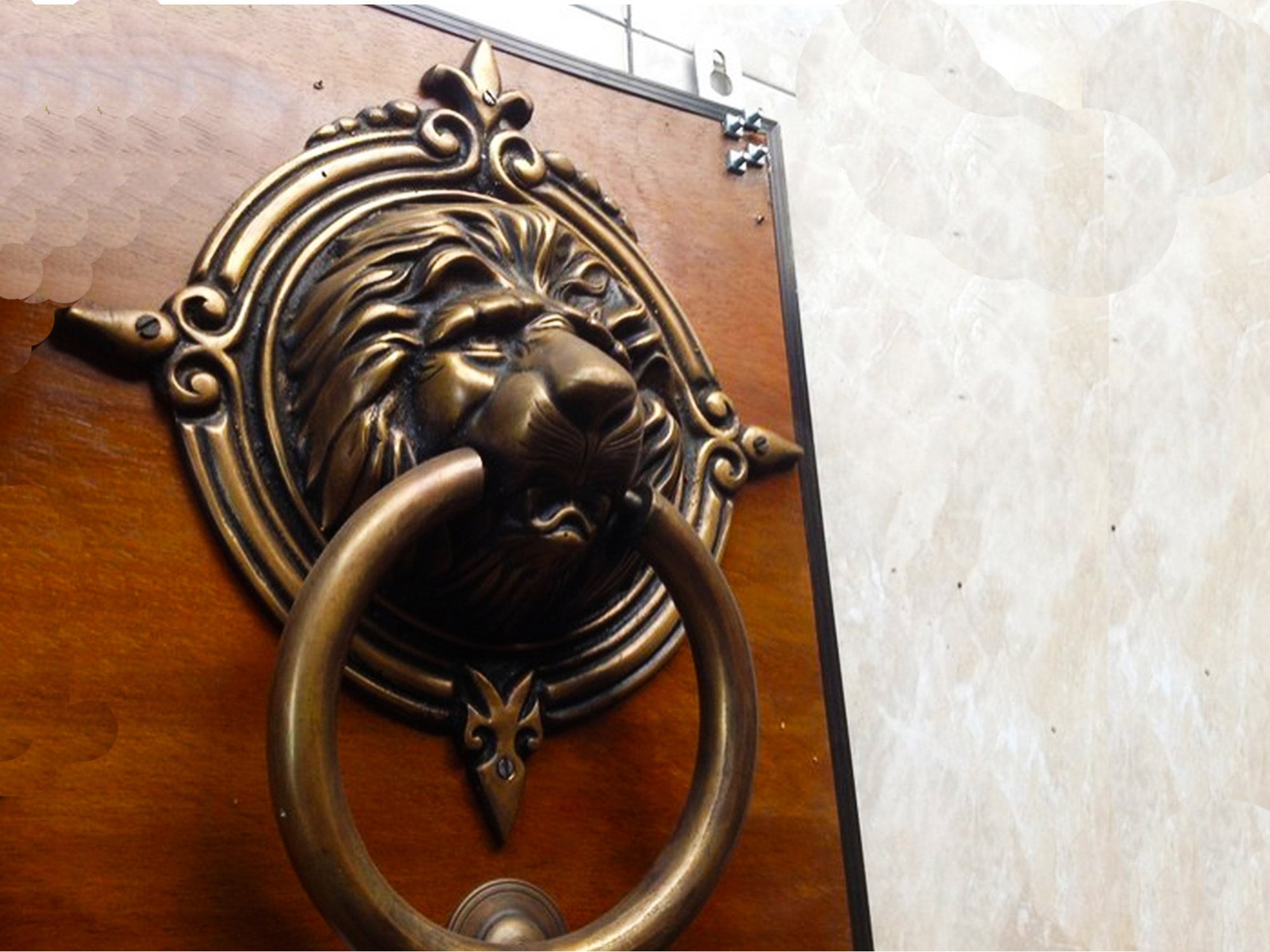 11.8インチの大型ライオンドアノッカー（玄関ドア用）、アンティーク調