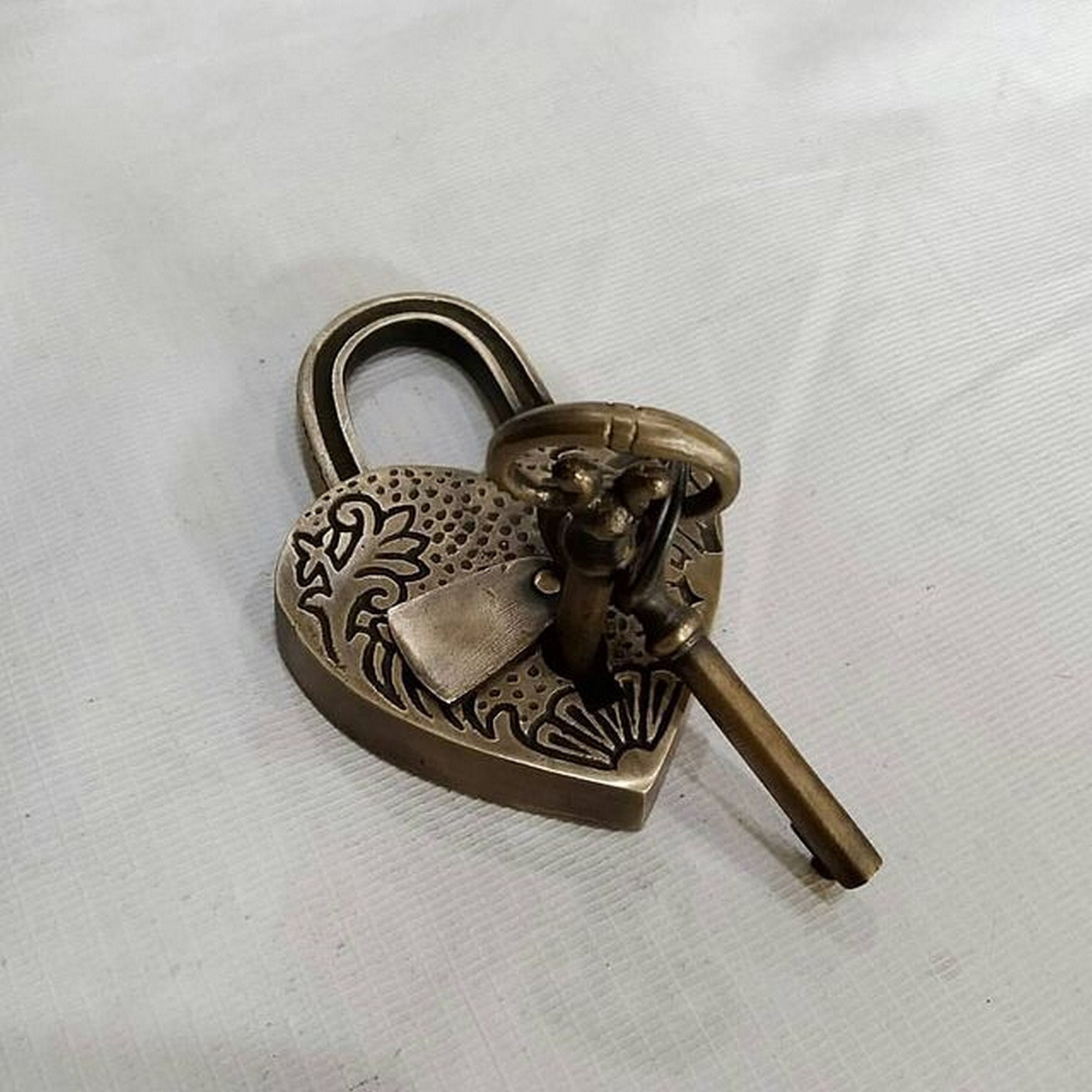 アンティーク 南京錠　鍵 パッドロック　Love lock　キー　真鍮　アメリカ アンティーク 南京錠 鍵 パッドロック Love lock キー 真鍮