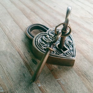 Heart Padlock, Love padlock, Antique pad lock, Brass Padlock Set, Vintage Padlock, old Key lock set, Classic Padlock