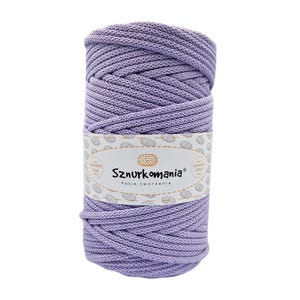 May include: A spool of lavender coloured cotton cord, labelled "Sznurkomania Pasja tworzenia" and "Crochet Cord".