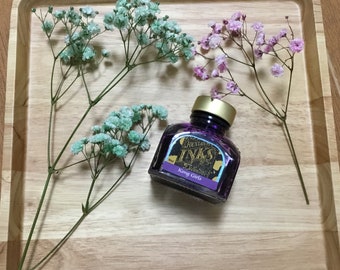Diamine Hong Kong Exclusive 80ml Fountain Pen ink - Kong Girls
