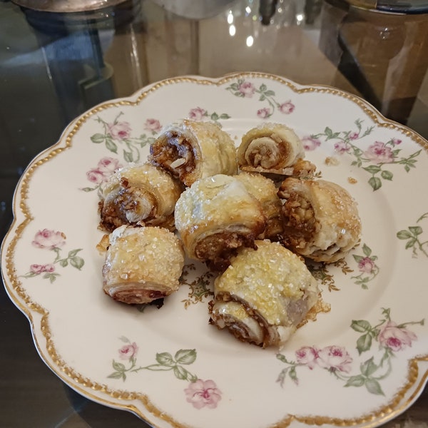 Apricot pecan rugelach