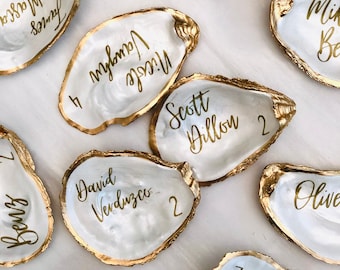 Oyster Shell Place Cards, Wedding Place Cards, Oyster Place Cards, Oyster Wedding Favor,  Wedding Placecards, Wedding Decor, Pearl Wedding