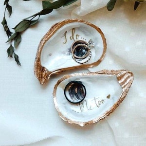 I Do Oyster Shell Wedding Set, Wedding Place Cards, Oyster Wedding Favor, Wedding Place cards, Wedding Decor, pearl wedding, Oyster Art, Art