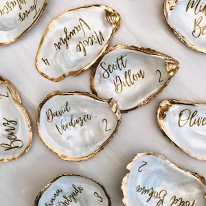 Oyster Shell Place Cards, Wedding Place Cards, Oyster Place Cards, Oyster Wedding Favor,  Wedding Placecards, Wedding Decor, Pearl Wedding