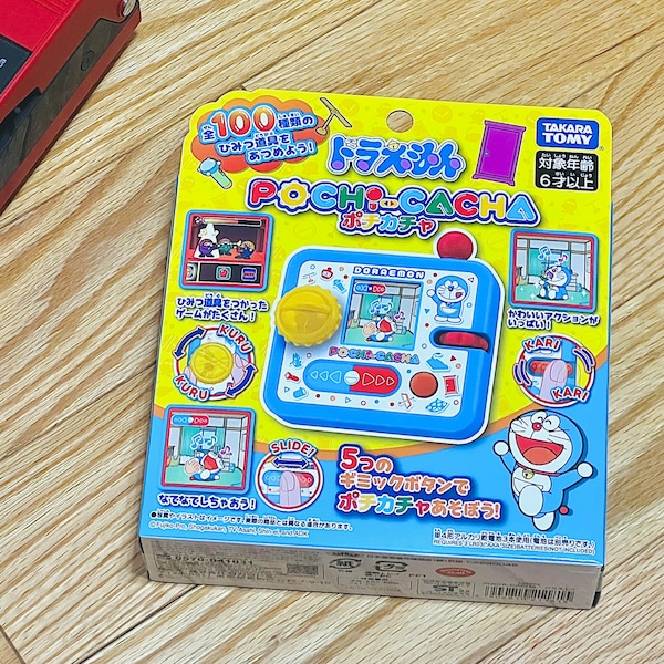 POCHI-CACHA Doraemon | vpet | tamagotchi | 90stoys