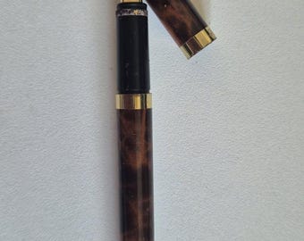 Pluma estilográfica John Sterling vintage de 1985, de nogal y oro de 14 quilates