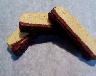 Biscotti de almendra y chocolate negro para diabéticos. 2,2 g, sin azúcar, bajo en carbohidratos y sin cereales. Un delicioso capricho sin azúcar.