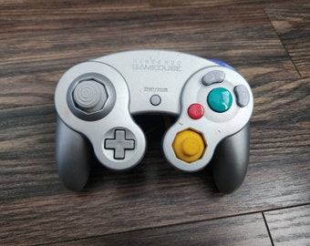 Official Nintendo GameCube Controller Platinum Silver