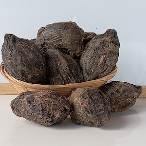 Odii seed / Odiaba / Odiaba Seed Pods.( Seed pods rattles making sounds) Odiaba seed Incense Candles.
