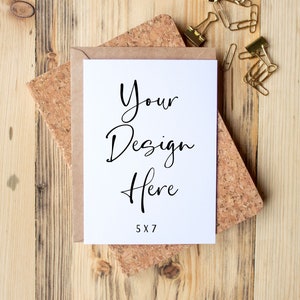 5x7 Ritratto Bianco Biglietto d'auguri Mockup Kraft Busta Digitale Mock-up Biglietto di compleanno Mock Up Invito di nozze Biglietto di ringraziamento JPEG Download