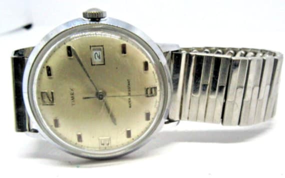 Lovely Gents Waterproof Timex Watch, Date,  Worki… - image 1