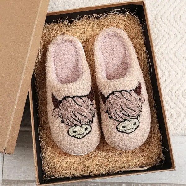 CreatedbyMagical, Handmade Highland Cow Fluffy Slippers, Comfy winter silicone sole base sandle outdoor indoor birthday valentines day gift