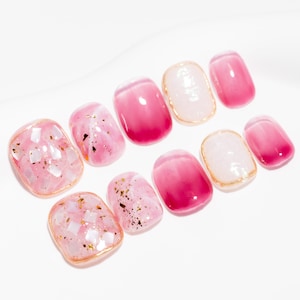 Sun&Beam Nails Handmade Press On Nail Short Round Pink Red Purple Gold Shine Shell Design Art Charms Cute Fake Tip