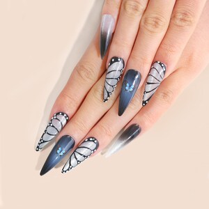 Sun&Beam Nails Handmade Press-on Long Pointed Nails Silver Black Butterfly Gray False Nail Tips Design Fashionable 10 Pcs Set #160