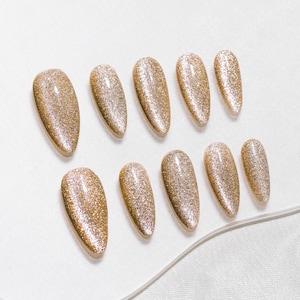 Sun&Beam Nails Handmade Press-on Medium Long Almond Yellow Gold Magnet Solid Color Design Fashion False Nail Tips 10 Pcs Set #266