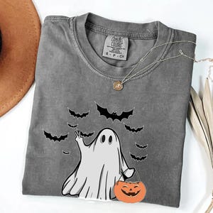 Ghost Halloween T-shirt, Womens Halloween Shirt, Halloween Party Shirt, Fall Sweatshirt, Halloween Gift, Halloween Costume