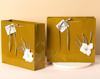 Personalized Gold Gift Bag | Custom Name Welcome Bag | Bridal Gift Bag |  Thank You Favor | Wedding Gift Bag | Wedding Favor Bag | Kraft Bag