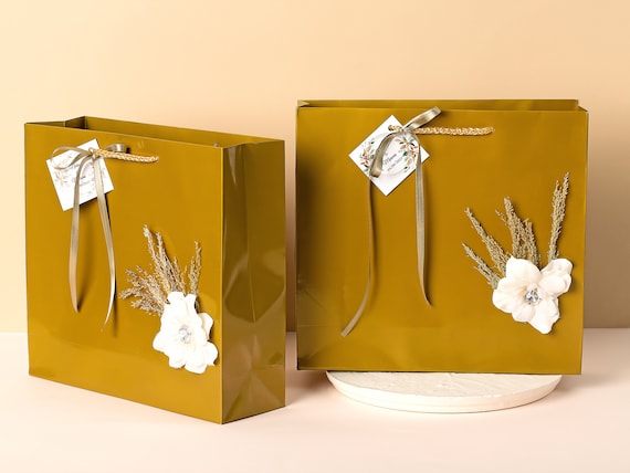 Personalized Gold Gift Bag | Custom Name Welcome Bag | Bridal Gift Bag |  Thank You Favor | Wedding Gift Bag | Wedding Favor Bag | Kraft Bag
