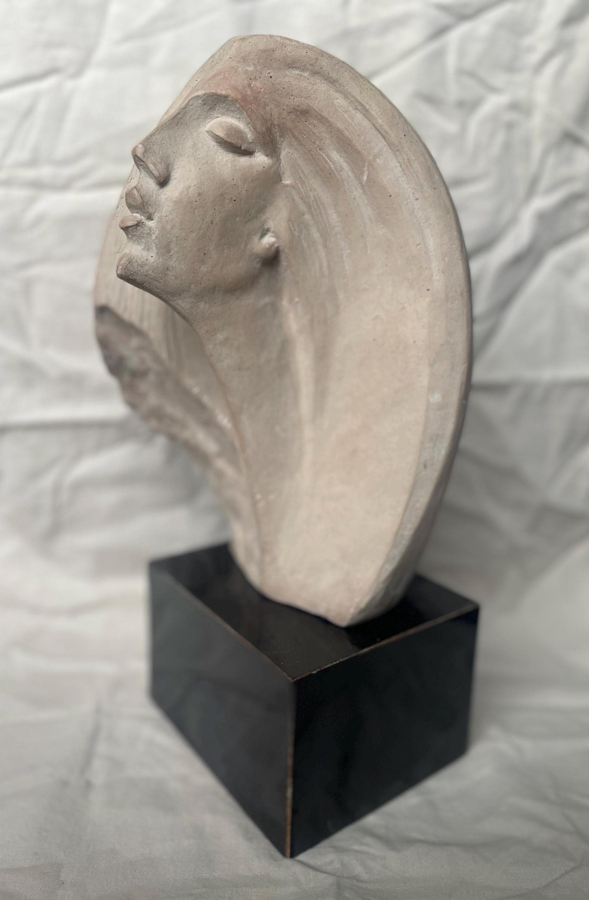 Austin Production社製　1980s　ヴィンテージ　彫刻　オブジェ Woman Statue by David Fisher: Tall Black Resin - 1980s Mod