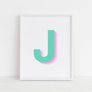 Impresión retro de letras J en 3d, impresión de letras monograma, letra verde y rosa, impresión del alfabeto inicial, arte de letras de bebé, descarga digital, arte de pared