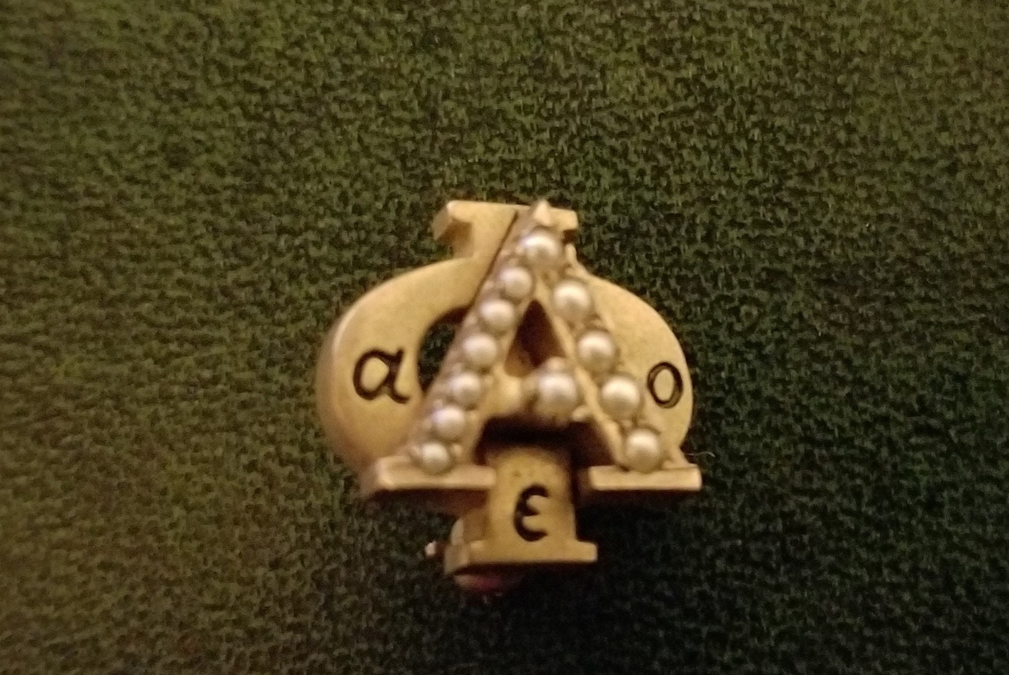 Alpha Phi Badge