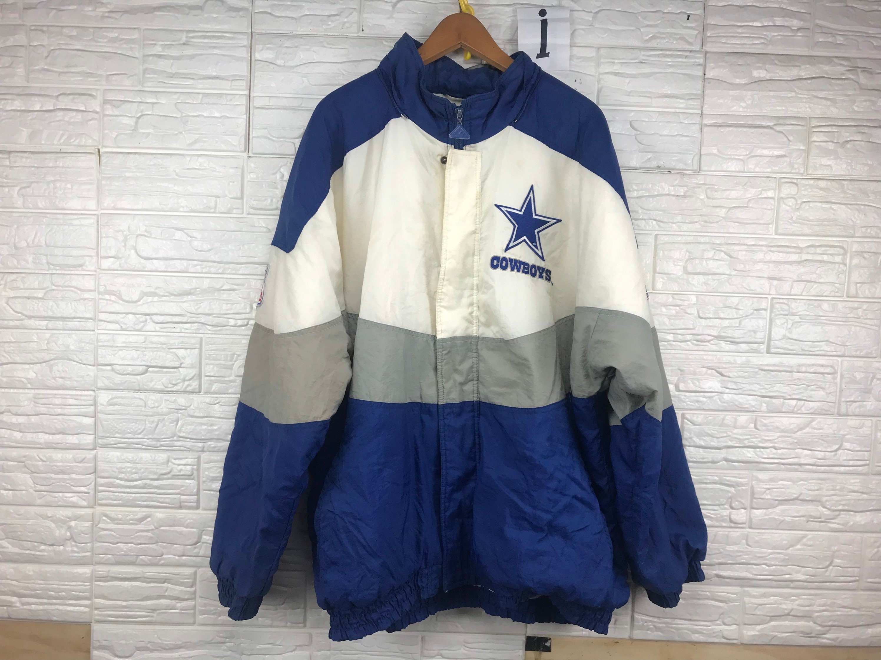 Apex dallas hotsell cowboys jacket