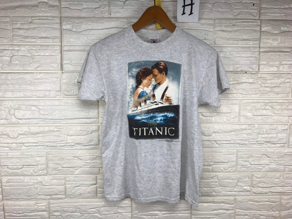 Vintage Titanic American Epic Romance and Disaster Film Kate