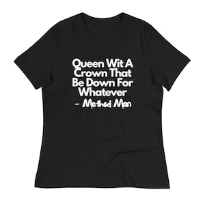Königin mit einer Krone, die unten für was auch immer Lyric T-Shirt ist