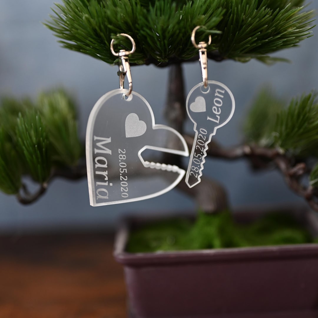 Key Ring Present Set of 2 Personalized Couple Key Rings - Gift Ideas for Couples - Etsy