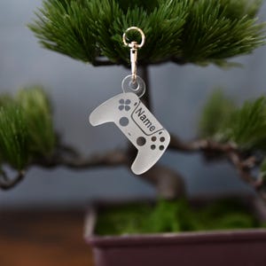Personalized Gamer Keychain - Perfect Gift Idea for Gamers and Streamers