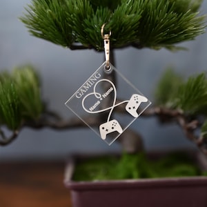 Personalised couple gaming pendant 2 piece set - gift for gamers