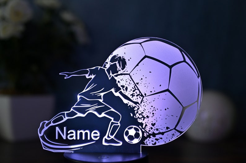 Personalisierte Fußball Lampe Geschenk Idee für Fußballer Kinder und Erwachsene Lampe als Nachtlicht Tischlampe Wohnungsdekoration Bild 3