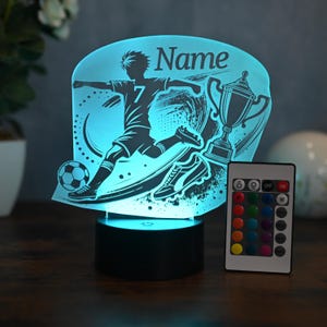 Personalisierte Fußball Lampe Geschenk Idee für Fußball Kinder, Nachtlicht für Jungs, Dimmbar mit touch Funktion und Fernbedienung