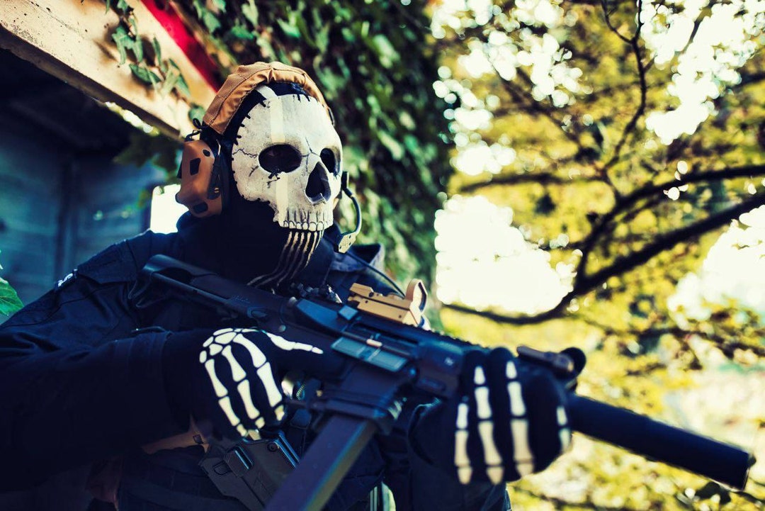 Ghost Mask With Protective Jaw for Cosplay and Airsoft 