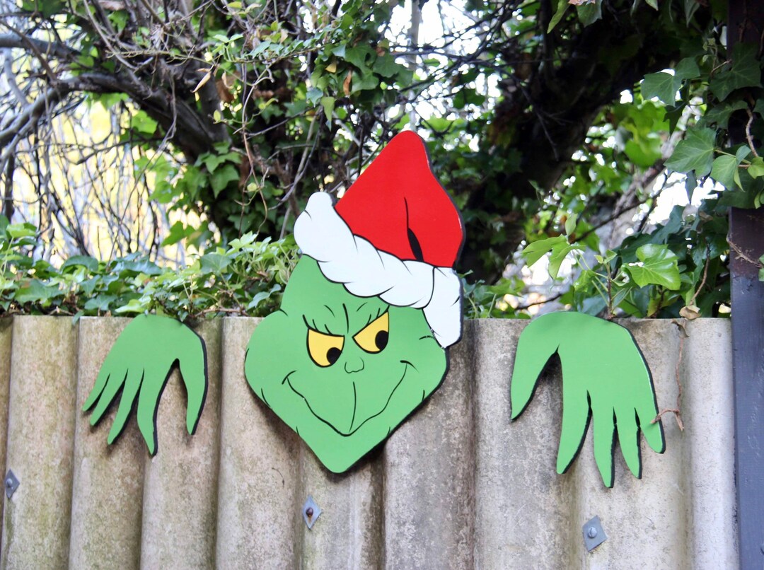 fence-cutouts-christmas-cutouts-the-grinch-stole-christmas-garden