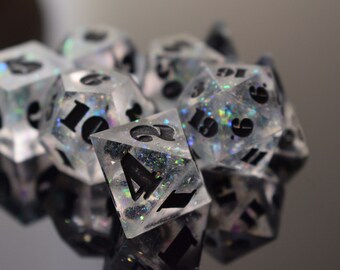Aurora Colour Shift Glitter Dice Set