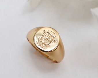 Family Crest Ring • Coat of Arms • Family Crest Ring • Personalized Jewelry • Personalized Ring • Gold Ring • Signet Ring • Statement Ring