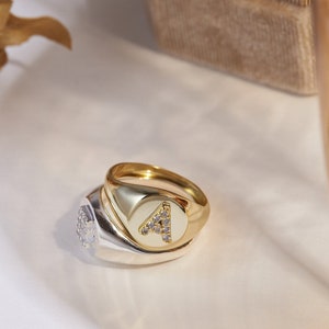 Chevalière personnalisée • Bague lettre • Bague initiale • Bagues personnalisées • Bague tendance